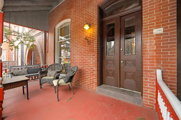 430 S 42nd St, Philadelphia, PA 19104-4045
