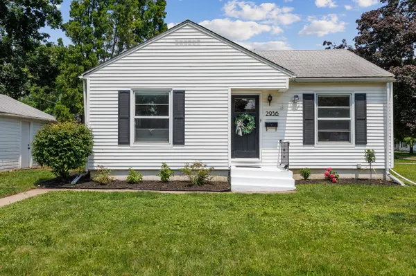 2936 Dalewood Ave SE, Cedar Rapids, IA 52403-3033