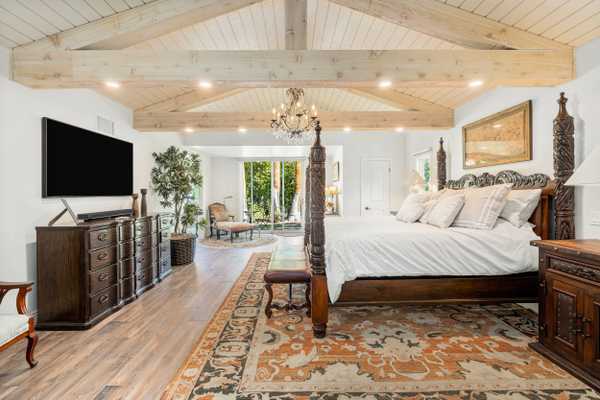 3330 Andreas Hills Dr, Palm Springs, CA 92264-9601