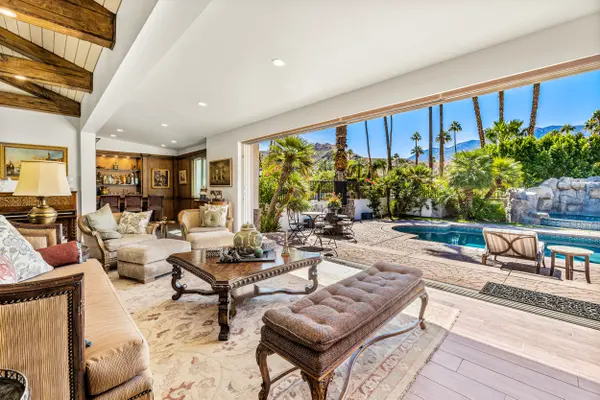 3330 Andreas Hills Dr, Palm Springs, CA 92264-9601
