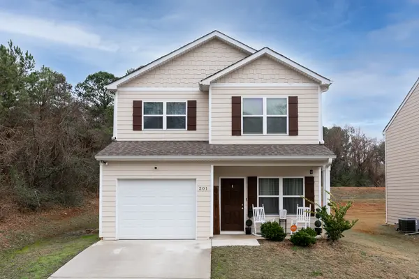 201 Creekside Manor Dr, Thomaston, GA 30286-3854