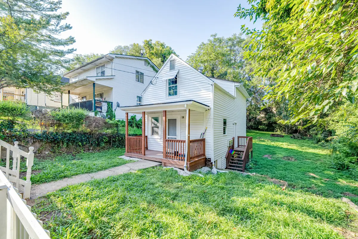 1930 Vine St, Lynchburg, VA 24504-2753
