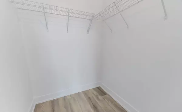 Hamilton, ON L8B,470 Dundas St E #1213