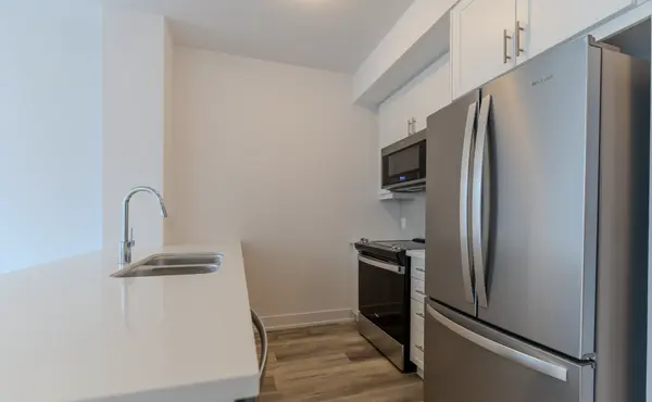 Hamilton, ON L8B,470 Dundas St E #1213