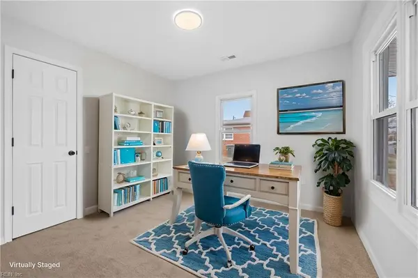 1045 Kenton Ave, Norfolk, VA 23504-3613