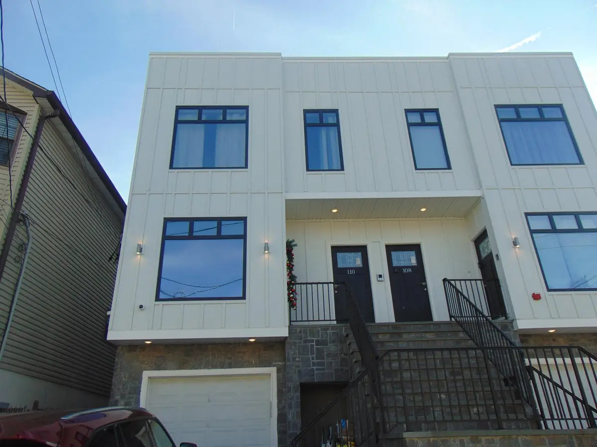 108 Mill St #301, Paterson, NJ 07501-4828