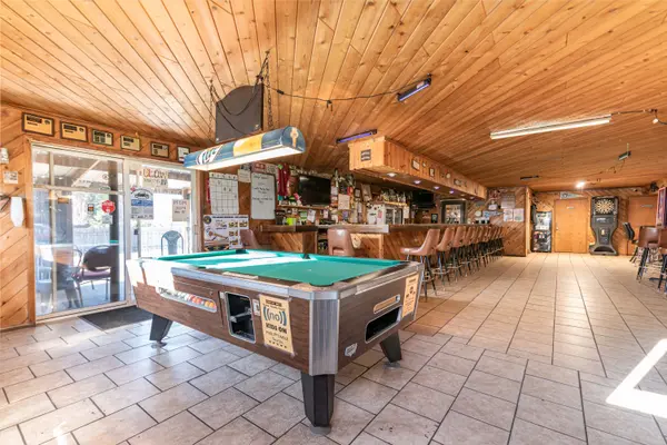 N4183 4th Ave, Hancock, WI 54943-8919