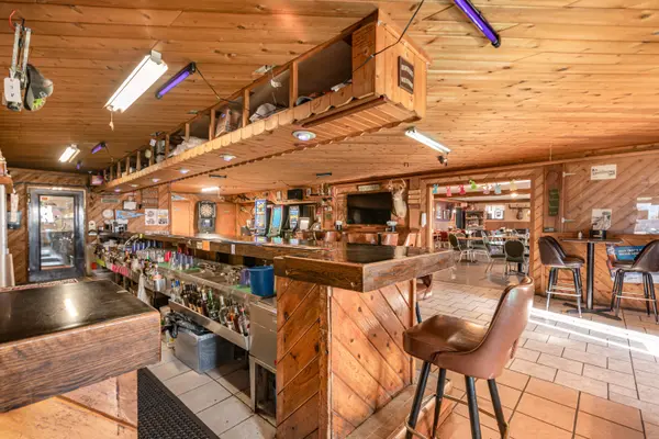 N4183 4th Ave, Hancock, WI 54943-8919