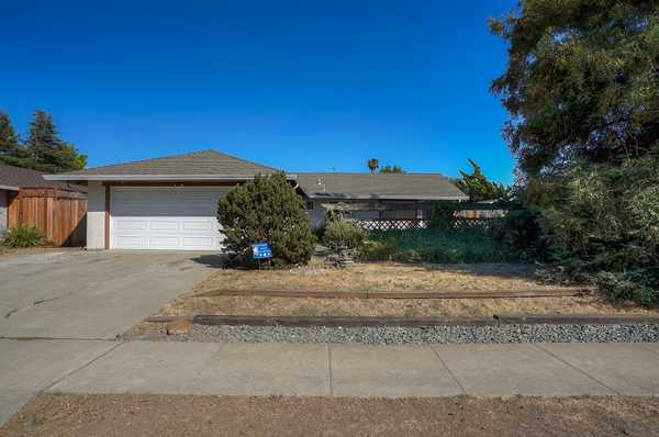 4857 Windermere Dr, Newark, CA 94560-1412