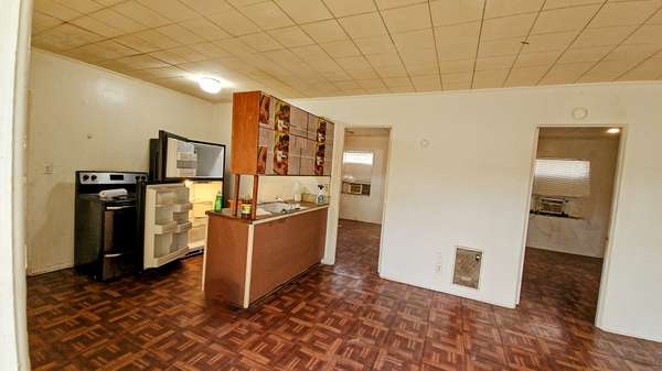 Fort Pierce, FL 34946-1511,2209 N 42nd St