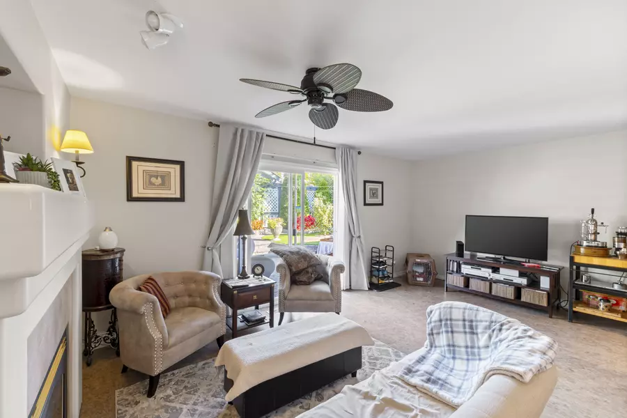 23887 117B St, Maple Ridge, BC V4R