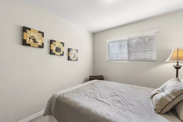 Maple Ridge, BC V4R,23887 117B St