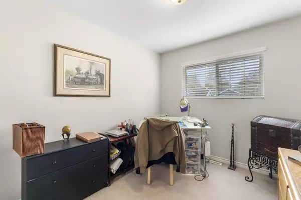 Maple Ridge, BC V4R,23887 117B St