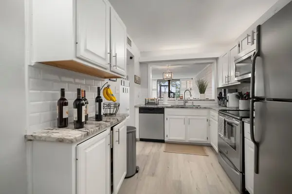 2424 W Tampa Bay Blvd #Unit#L102, Tampa, FL 33607-1300