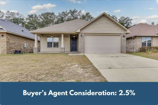 5285 Parkside Dr, Milton, FL 32571-7801
