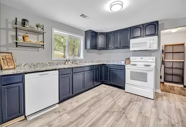 Gillsville, GA 30543-2221,3970 Joe Chandler Rd