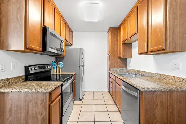 1240 N Broadway #31, Escondido, CA 92026-2835