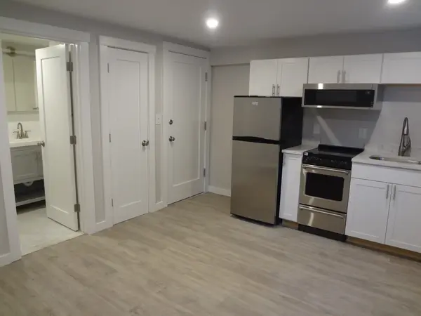 15 Seaverns Ave #2, Jamaica Plain, MA 02130-2881