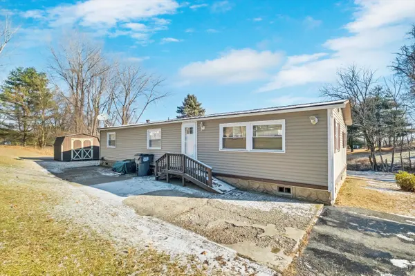 165 Lattintown Rd, Newburgh, NY 12550-1028