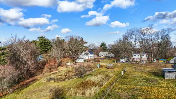 46 Arbor St, Lunenburg, MA 01462-1410