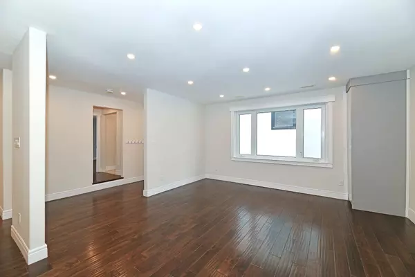 Toronto, ON,21 King High Ave