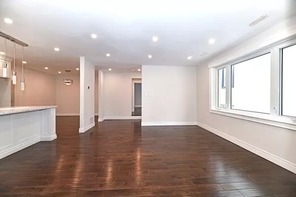 Toronto, ON,21 King High Ave