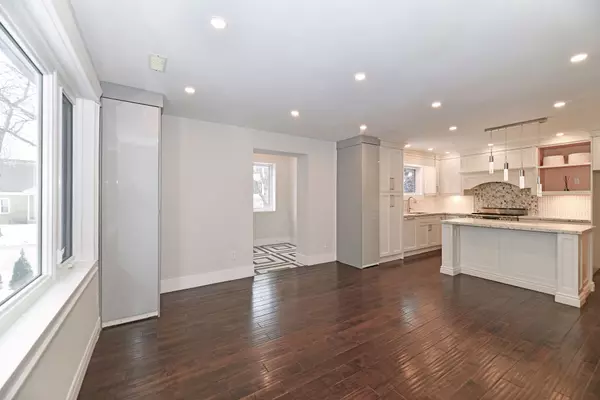 Toronto, ON,21 King High Ave