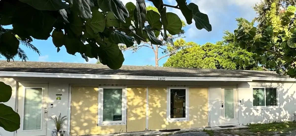 1405 Kirk Rd, West Palm Beach, FL 33406-4963