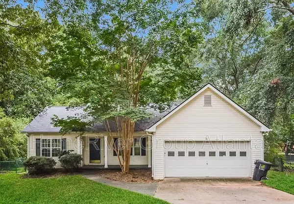 40 Slades Mill Ln, Covington, GA 30016-4265