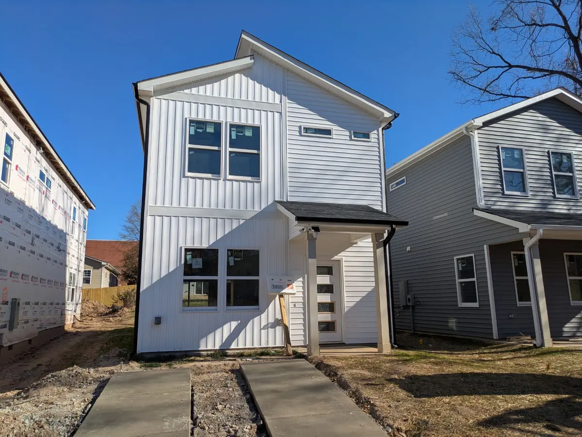 111 S Plum St, Durham, NC 27703-4015