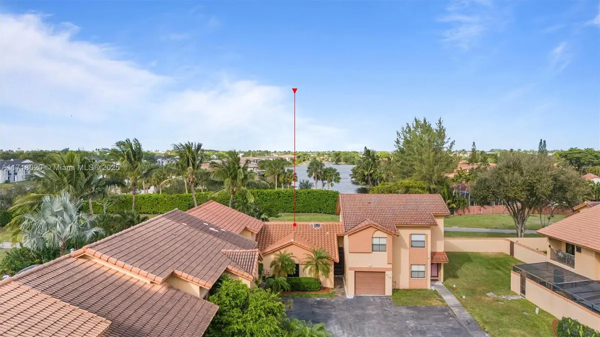 906 SW 116th Ter, Pembroke Pines, FL 33025-4320