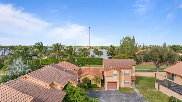 906 SW 116th Ter, Pembroke Pines, FL 33025-4320