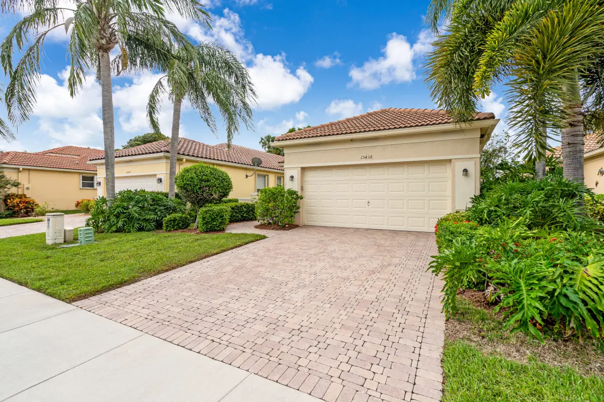 15438 Fiorenza Cir, Delray Beach, FL 33446-3294
