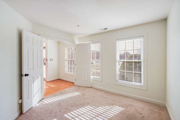 Perry Hall, MD 21128-8945,5127 Strawbridge Ter
