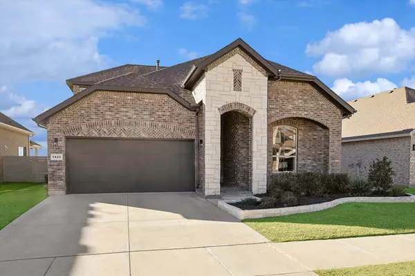 Argyle, TX 76226-3450,1425 Longspur Dr