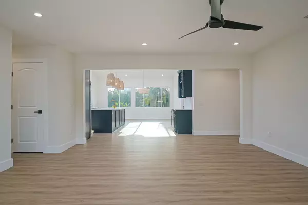 Port Charlotte, FL 33948-9686,18610 Fort Smith Cir