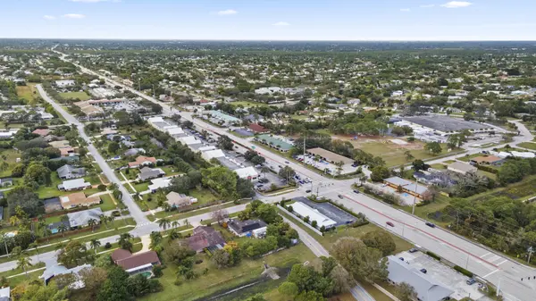 1910 SE Port St Lucie Blvd, Port St Lucie, FL 34952-5581