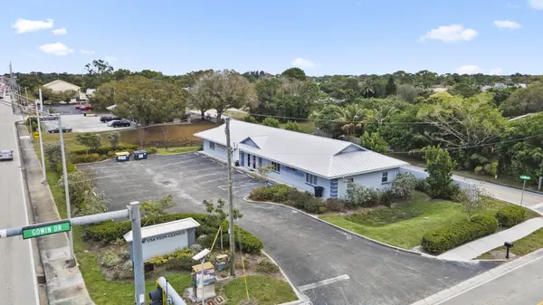 1910 SE Port St Lucie Blvd, Port St Lucie, FL 34952-5581