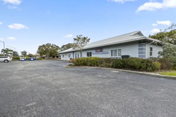 1910 SE Port St Lucie Blvd, Port St Lucie, FL 34952-5581
