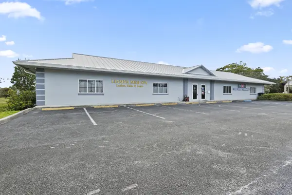 1910 SE Port St Lucie Blvd, Port St Lucie, FL 34952-5581
