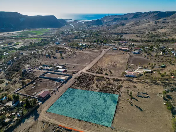 Ensenada, Baja 22765,La Mision #17-18 A