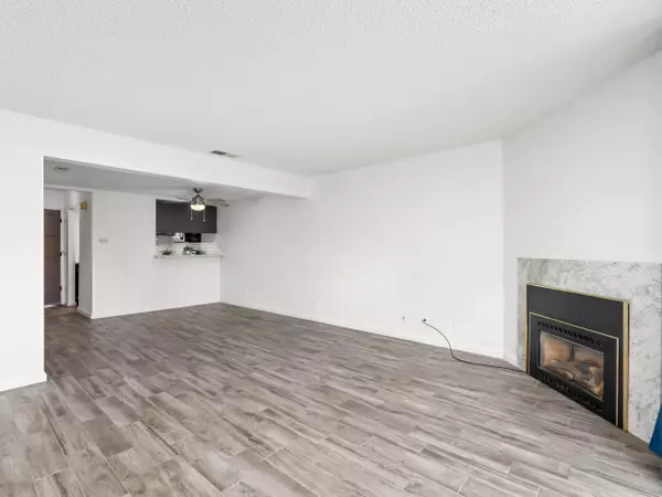 Fresno, CA 93726-7500,4875 N Backer Ave #167