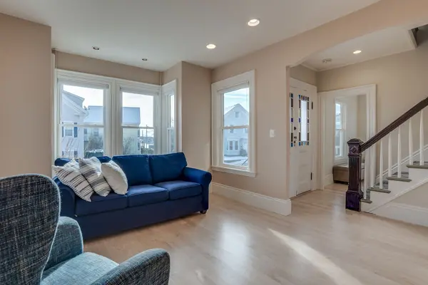 114 Prospect St, Gloucester, MA 01930-3712