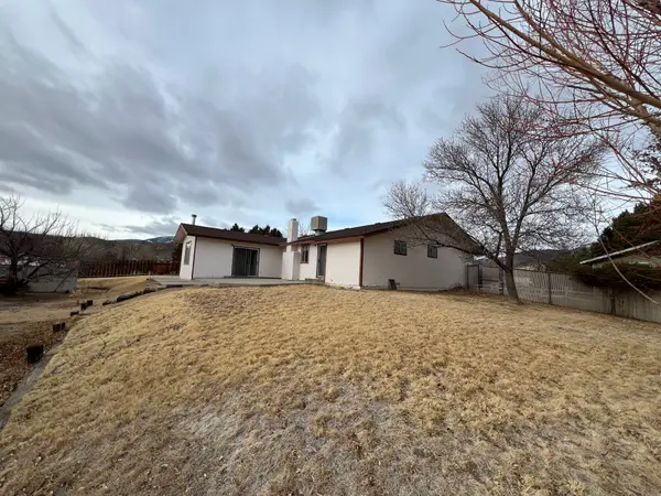 866 Auburn Ct, Carson City, NV 89705-7227