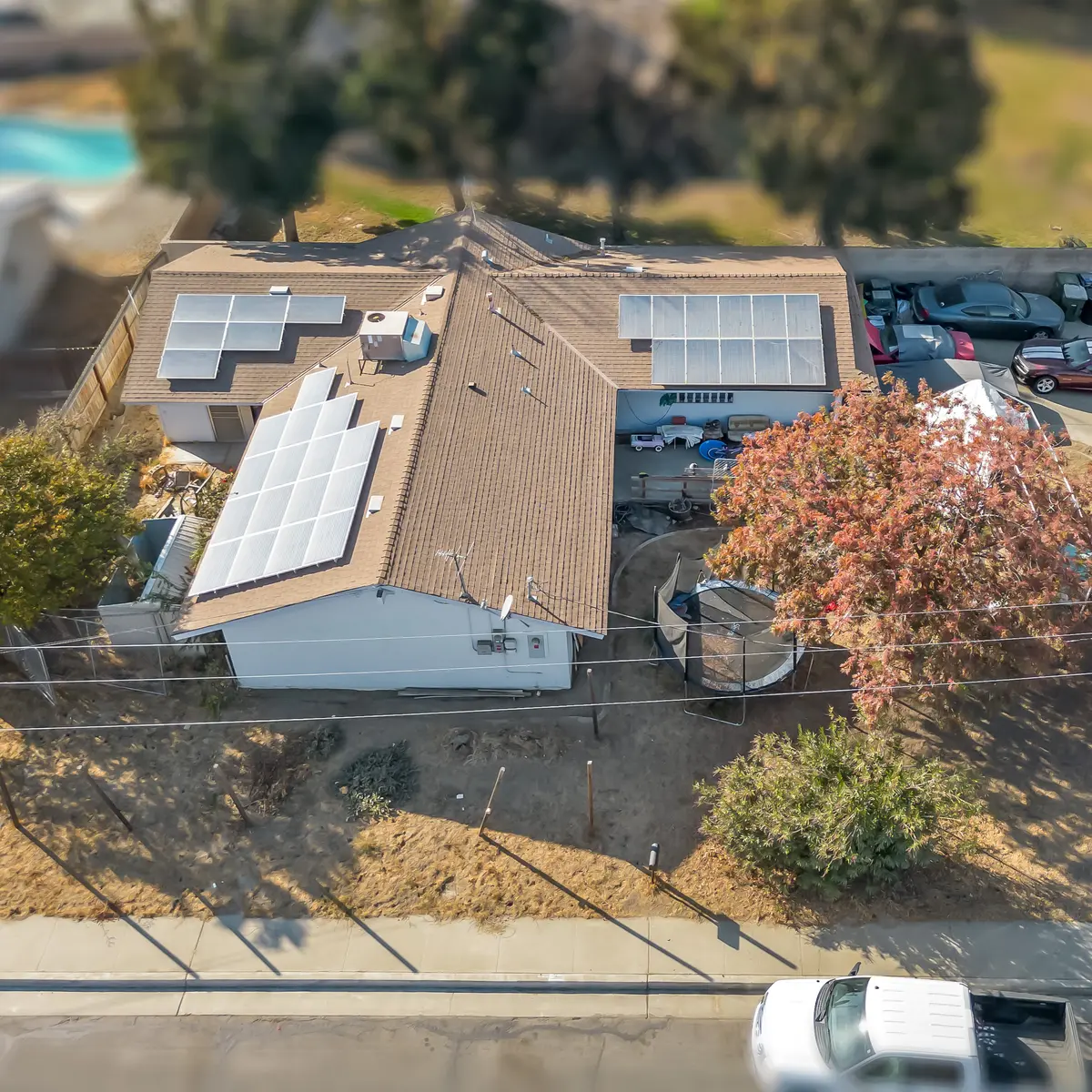 1025 Linda Ln, Lemoore, CA 93245-3435