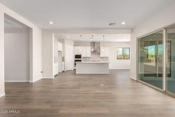 24040 N 172nd Ave, Surprise, AZ 85387-2124