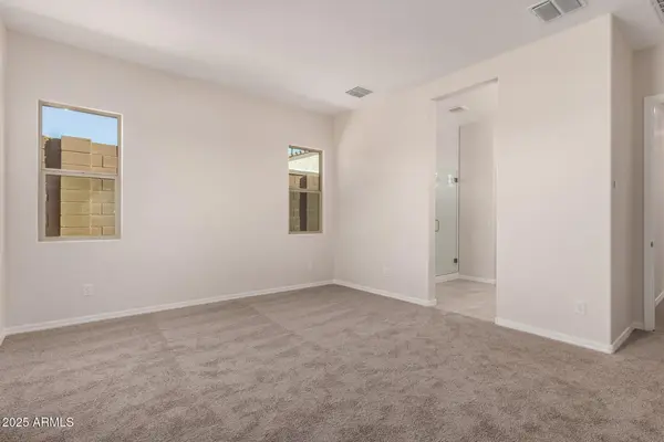 24040 N 172nd Ave, Surprise, AZ 85387-2124