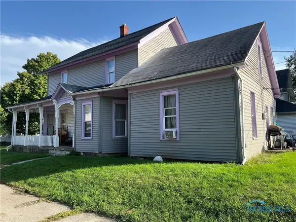 211 Main St W, Ashville, OH 43103-1218