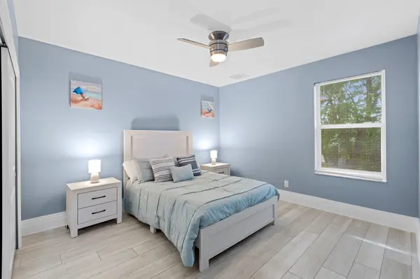 392 Yellowbird St, Marco Island, FL 34145-3958