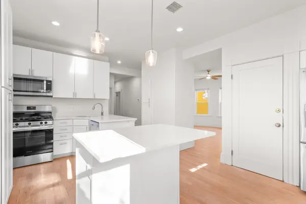 69 Boylston St #2, Jamaica Plain, MA 02130-2289
